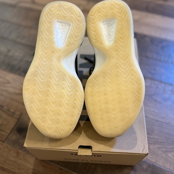 Adidas Yeezy QNTM Barium men’s size 7.5 - Picture 3 of 6